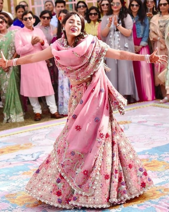 anamika khanna bridal lehenga