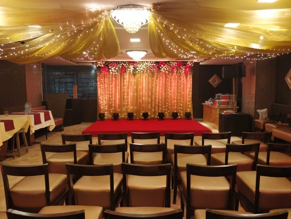 LA - BANQ, Ghatkopar East LA - BANQ