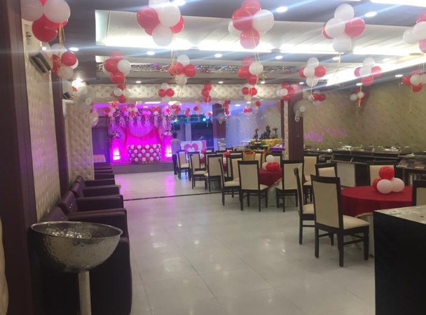 Bling Banquet, Vasundhara Bling Banquet