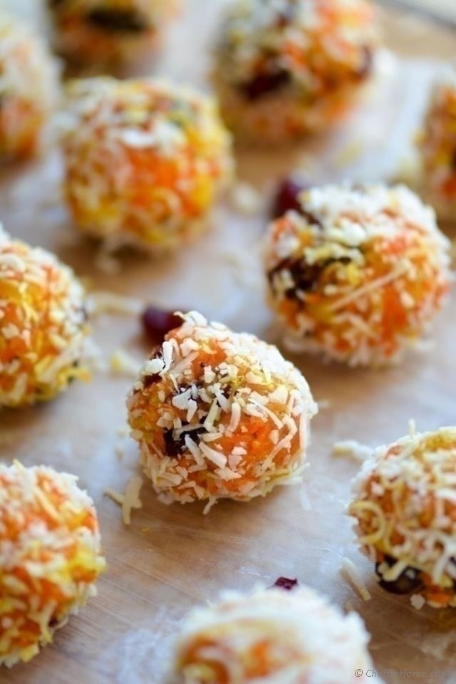 GAJAR KA HALWA LADOOS 