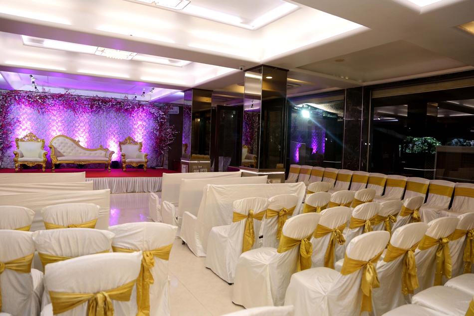 Flag's Marriage And Party Hall Malad West, Mumbai Banquet Hall WeddingZ.in