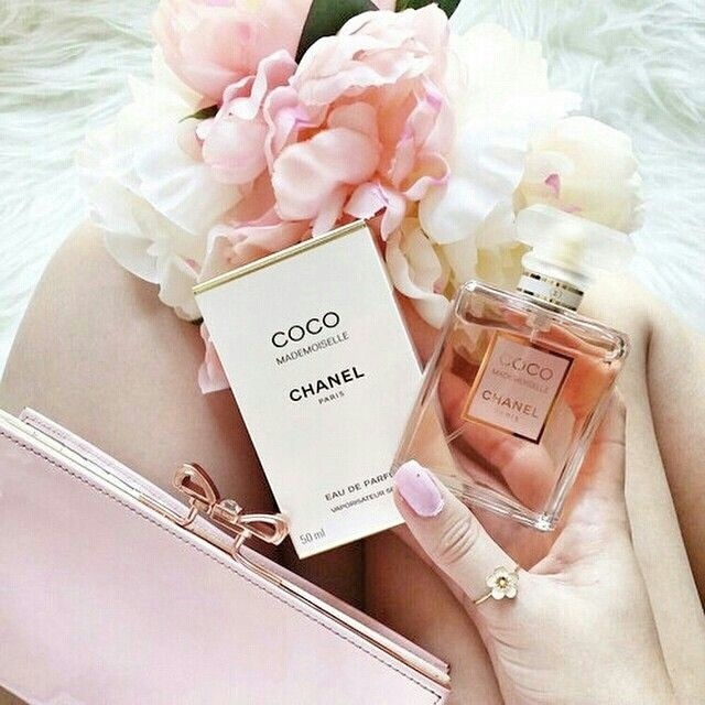 Special perfume for wedding day hot sale