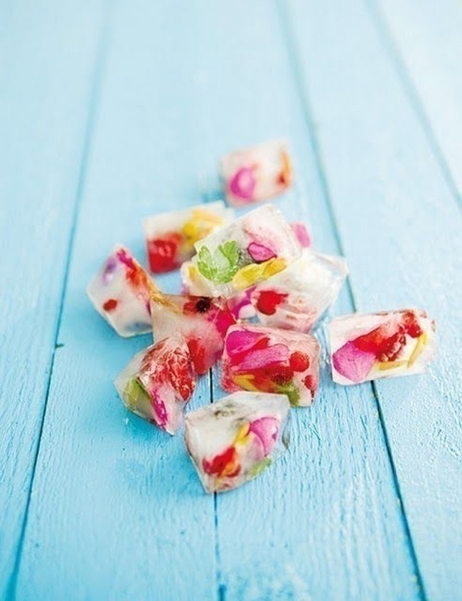 Edible Flower Ice Cubes