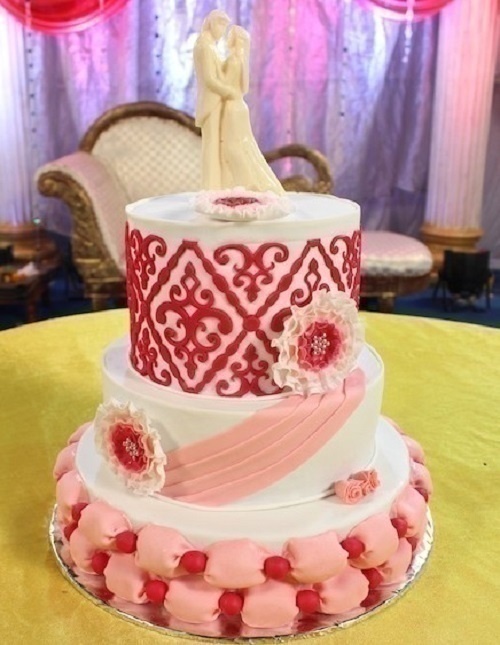 Order Best Engagement Cake in Pune | Sweet Mantra