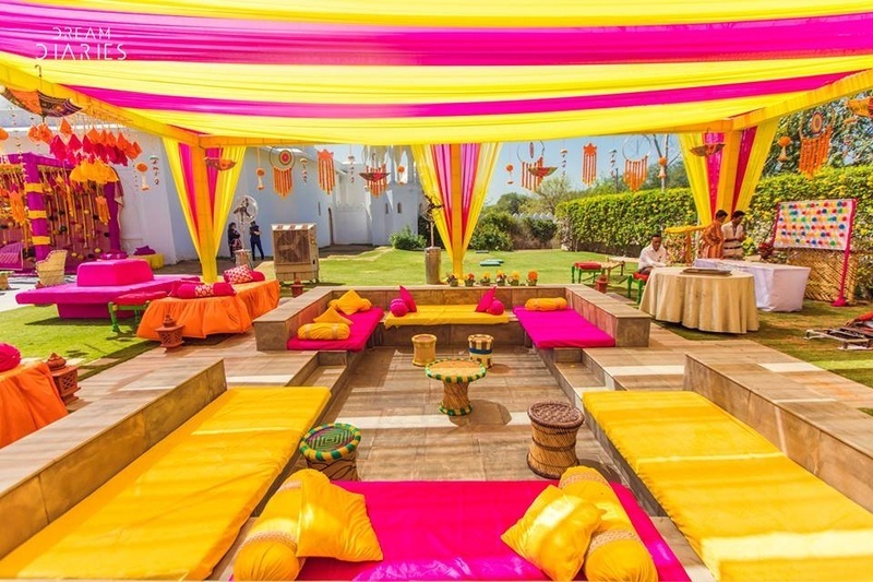 5. A Poolside Mehendi: