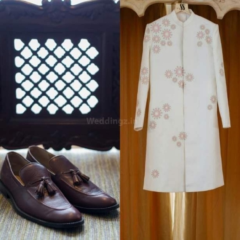 2. Groom’s wedding outfit and attire: