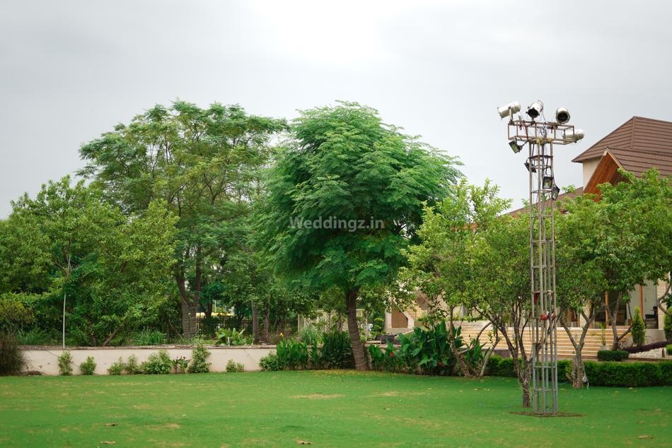 Trellis Garden Mohali, Chandigarh Banquet Hall Wedding Lawn