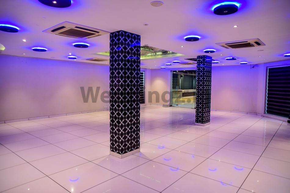 The Surat Tennis Club Athwa, Surat Banquet Hall WeddingZ.in