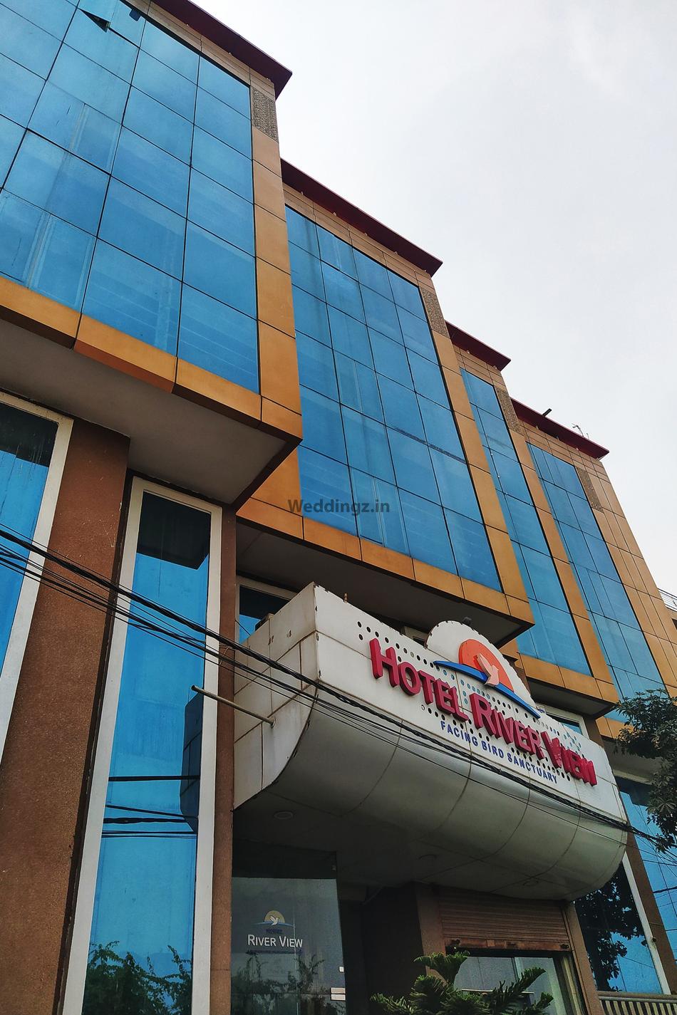 Hotel River View Okhla, Delhi Banquet Hall Wedding Hotel WeddingZ.in