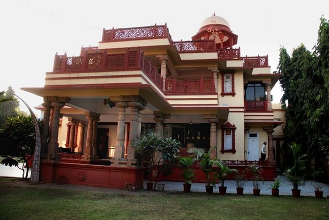 Hotel Siddhartha Palace, Shahibaug Hotel Siddhartha Palace