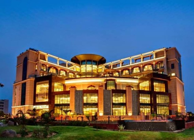 Hotel Bella Vista, Panchkula Sector-12A Hotel Bella Vista