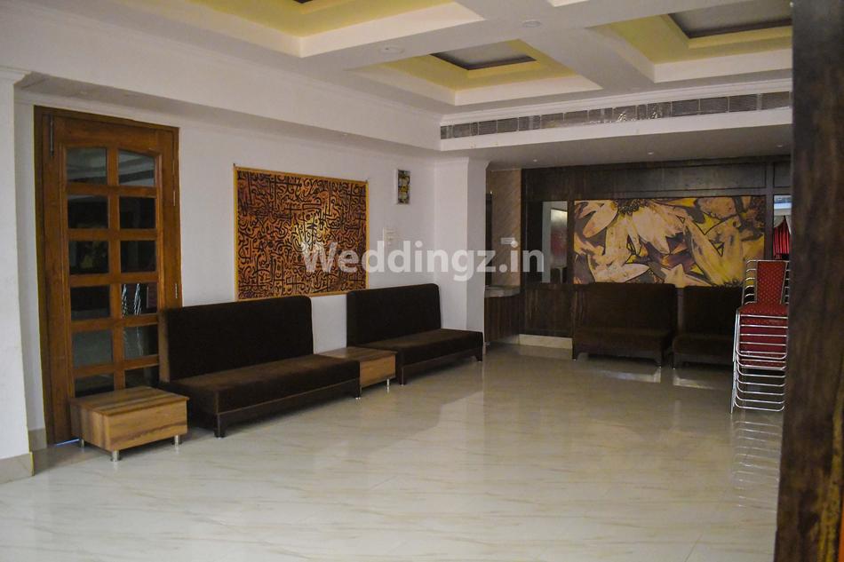 Hotel Parnil Palace Zoo Road, Guwahati Banquet Hall Wedding Hotel