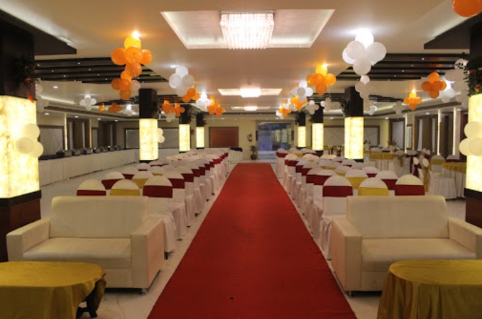 Hotel The Golden Apple, Mahanagar Hotel The Golden Apple