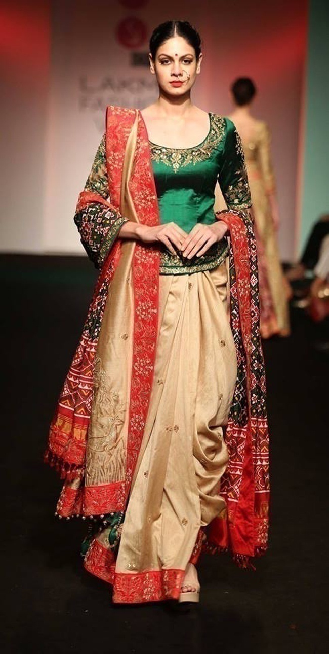 Inspirations from Saroj Jalan’s New Bridal Wear Collection Launched at LFW 