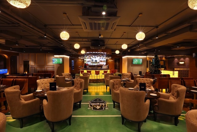 The Studs - Sports Bar and Grill, Juhu The Studs - Sports Bar and Grill