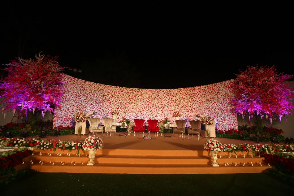 Eskay Resorts Borivali West, Mumbai Banquet Hall Wedding Lawn