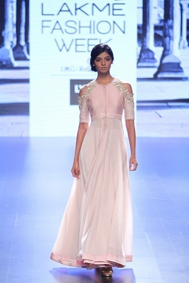 Get New Bridal Wear Inspiration Thanks to Anushree Reddy - Lakme Fashion Week