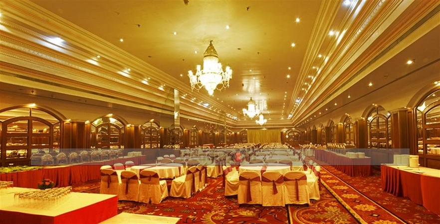 The Capitol Hotel, Raj Bhavan Road The Capitol Hotel