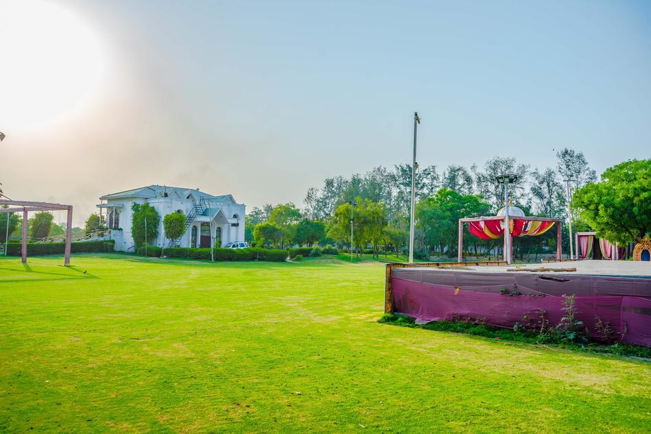 Jindal Farms Alipur, Delhi Wedding Lawn WeddingZ.in