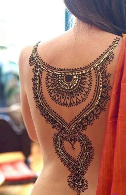 Latest Mehndi Designs For The 18 Bride Real Wedding Stories Wedding Blog