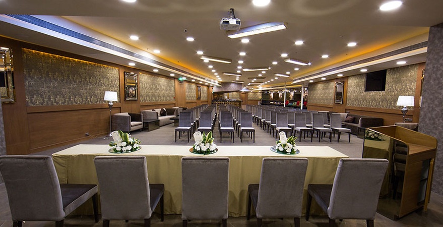 Opus Banquets, Yerawada Opus Banquets