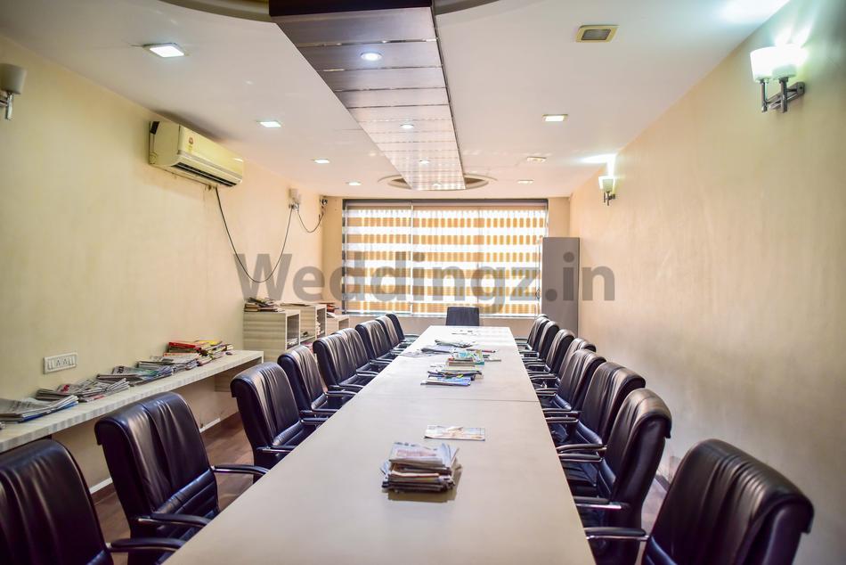 The Surat Tennis Club Athwa, Surat Banquet Hall WeddingZ.in