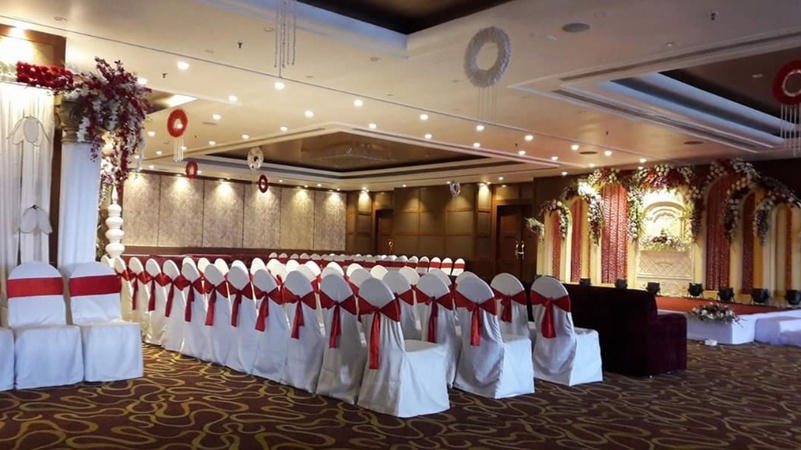 Penetti Banquets, Maniktala Penetti Banquets