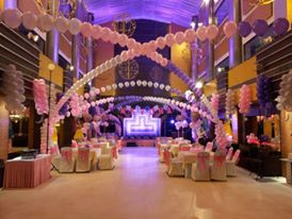 Petal Banquet, Naraina Petal Banquet