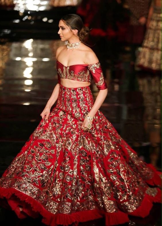 This Hairstyle on Lehenga Choli Combination Guide Is All You Need to Bring  out the Diva in You