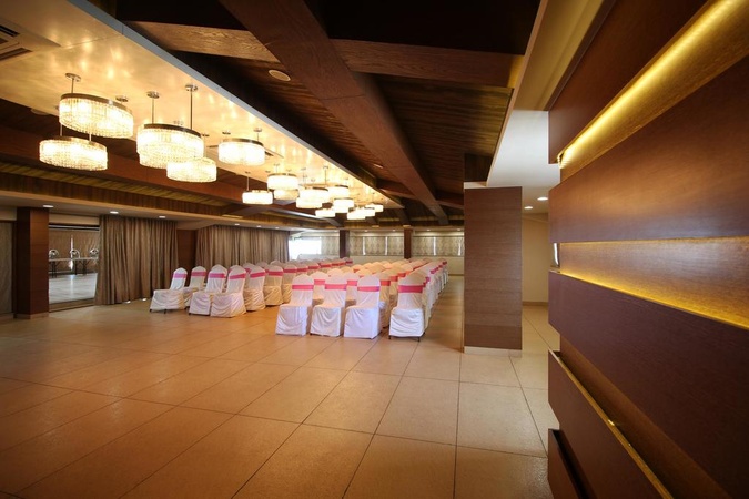 Hotel Kells, Thaltej Hotel Kells