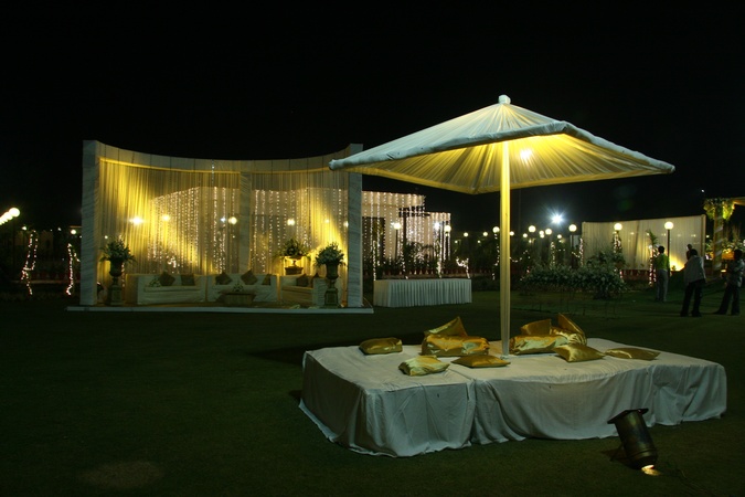 Raakesh Farms, Chattarpur Raakesh Farms