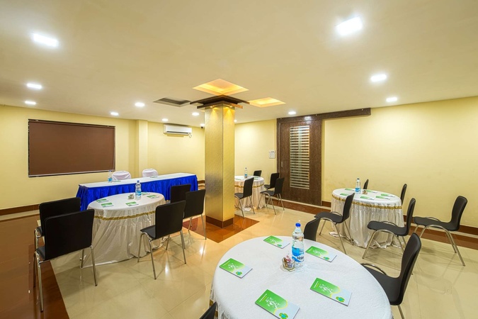 OYO 9818 Hotel Diamond Plaza, Bowbazar OYO 9818 Hotel Diamond Plaza