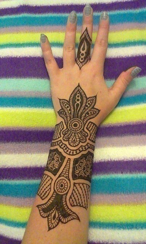 Unconventional Mehndi Designs for the Modern Bride