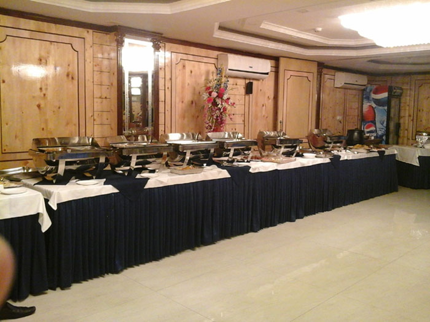 Hotel Thames International Roof Top Banquet Hall Rash Behari Avenue