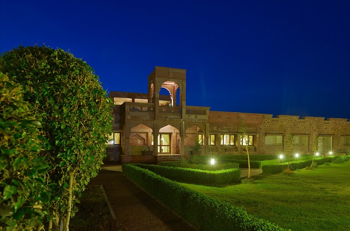 Bijolai Palace, Choupasni Road Bijolai Palace