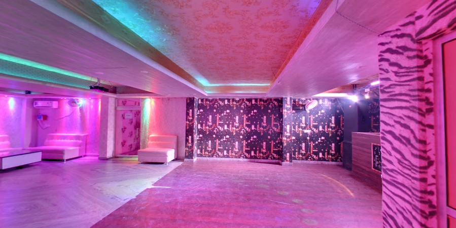 Viveza Lounge, Indira nagar Viveza Lounge