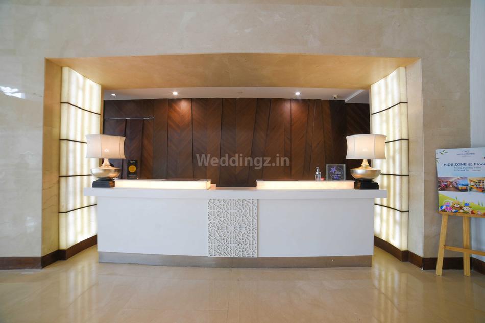 Crystal Sarovar Fatehabad Road, Agra Banquet Hall Wedding Lawn