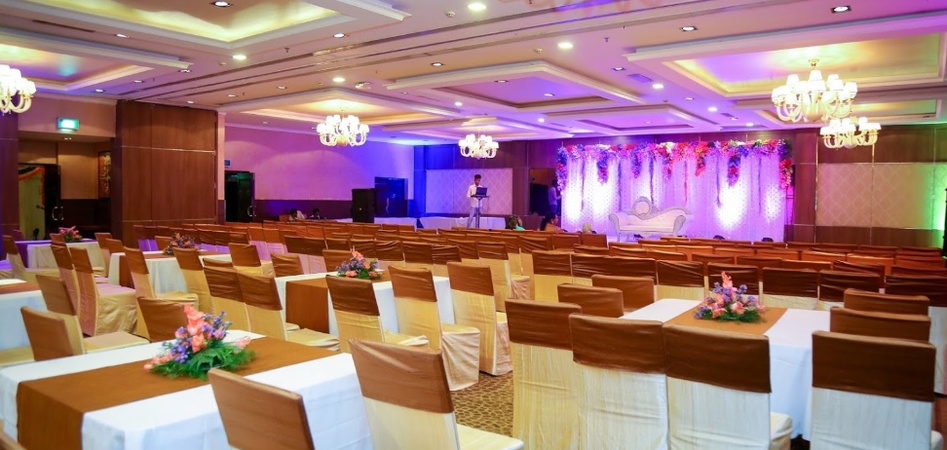 Royalton Hotel, Abids Royalton Hotel