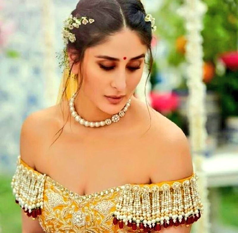 When 'bridezilla' takes over, you’ll have to be a lot more patient and trust your bridesmaids to help you through it. Kareena could definitely not have got married without her 3 besties beside her!