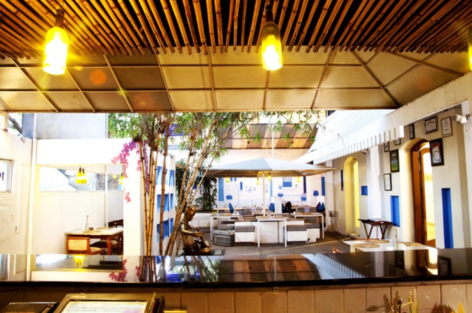 100 Ft Boutique Bar Restaurant, Indira Nagar 100 Ft Boutique Bar Restaurant