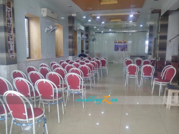 Relax Banquet Hall, Charni Road Relax Banquet Hall