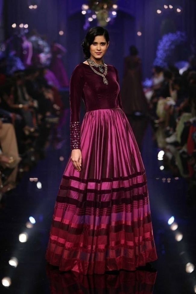 Are Dark Toned Bridal Lehengas the Newest Trend in Wedding Wear?