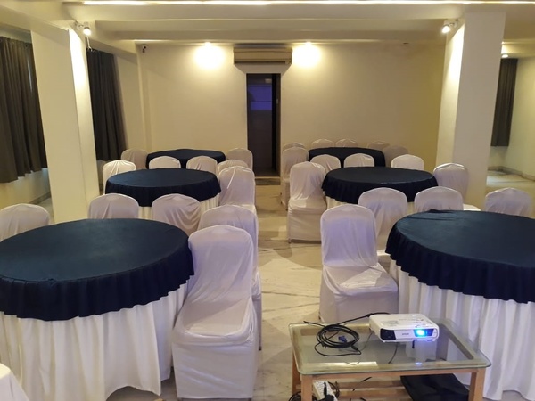 OYO Flagship 312 (Hotel Grand Ambience), Ashram road OYO Flagship 312 (Hotel Grand Ambience)