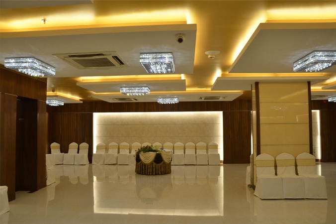 Imperio Banquet, Elgin Imperio Banquet