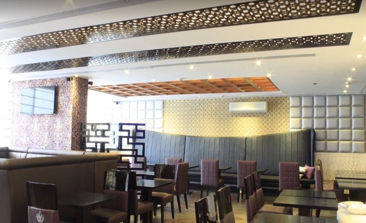 Platinum Lounge, Mayur Vihar Platinum Lounge