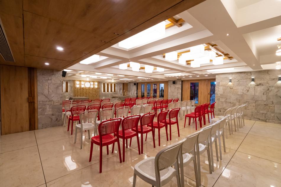 Kshitij Restaurant and Banquet Adajan, Surat Banquet Hall Banquet