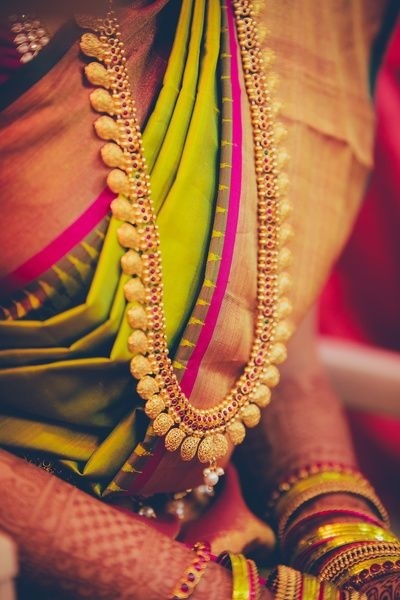 silk saree matching jewellery