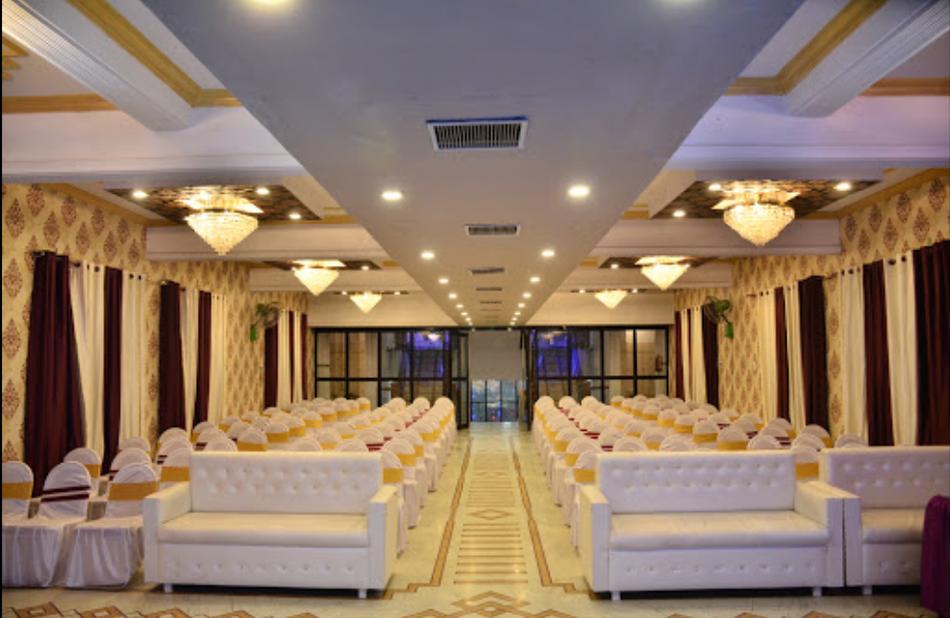 Crown Palace & Banquet Hall Vikas Nagar, Lucknow Banquet Hall WeddingZ.in