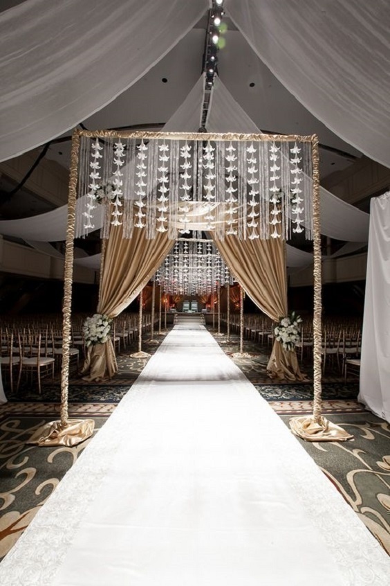 Fabulous Wedding Gate Decoration Ideas to Create a Lasting First