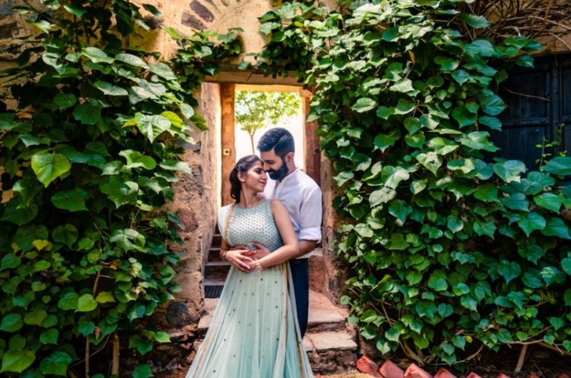 Kabir & Anuroop Gurugram : This couple’s picturesque pre-wedding shoot and a simple Anand Karaj will brighten up your day!